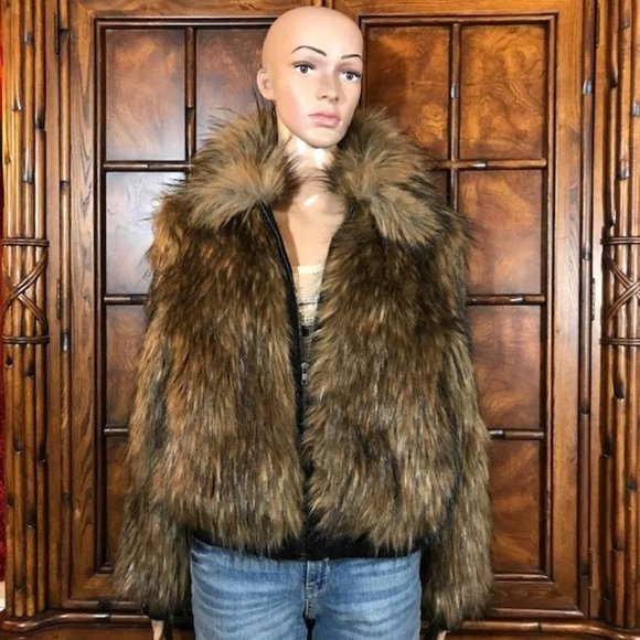 NWOT ASTR The Label Foxy Brown Faux Fur Bomber Jacket - Picture 1 of 16